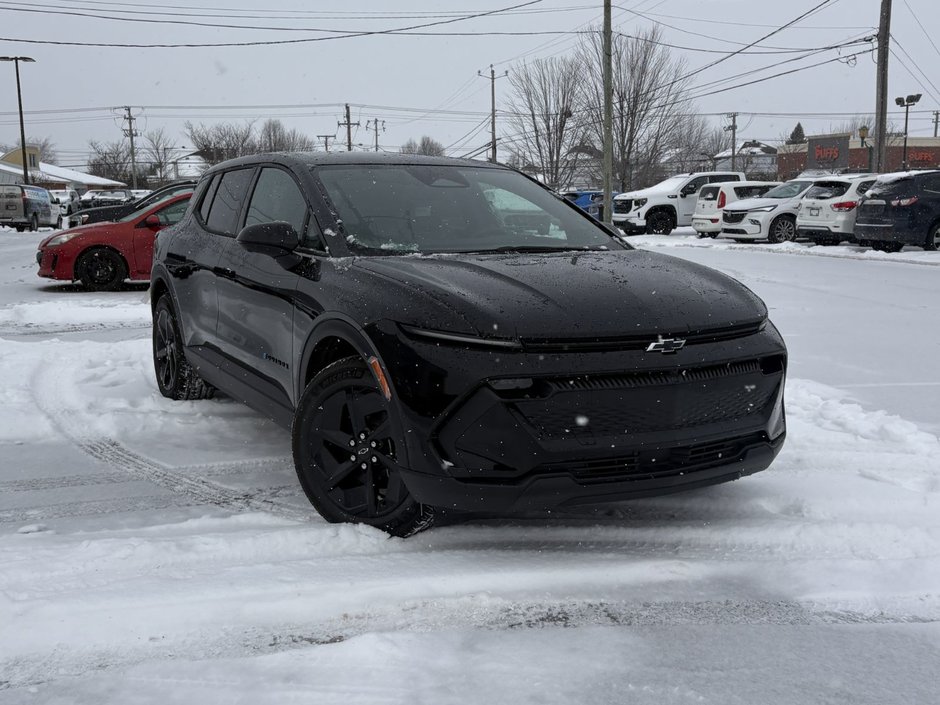 Chevrolet Equinox EV  2026 à Saint-Eustache, Québec - w940px