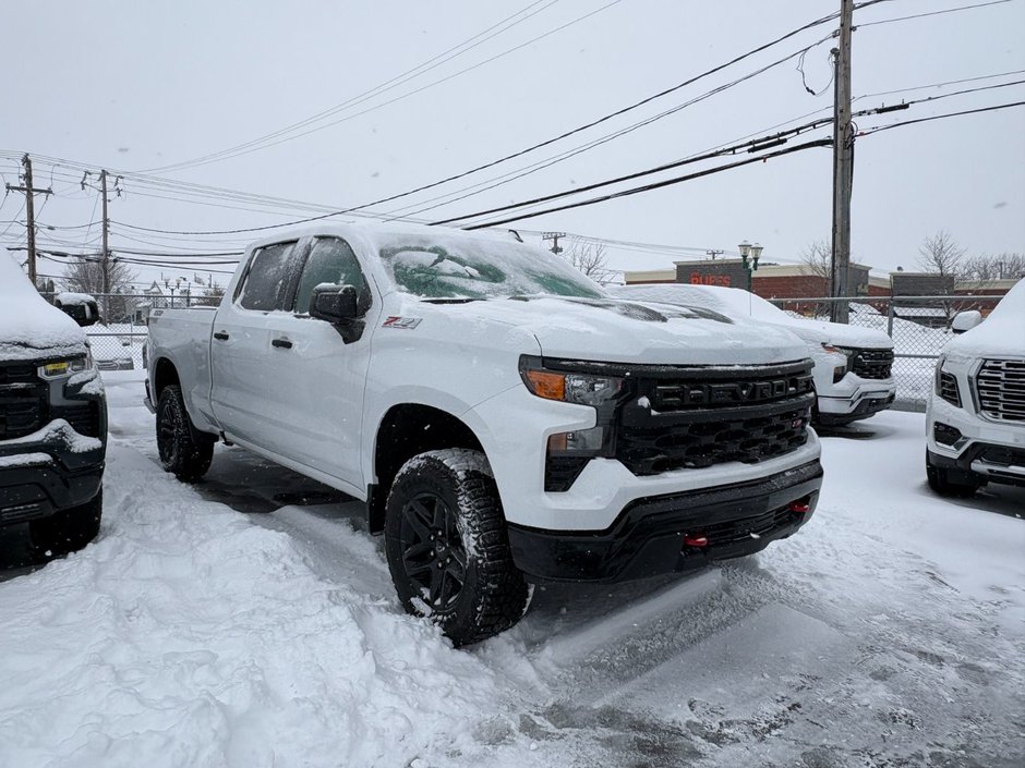 Chevrolet Silverado 1500  2026 à Saint-Eustache, Québec - w940px