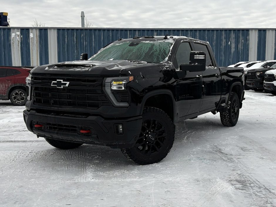 Chevrolet Silverado 2500 HD  2026 à Saint-Eustache, Québec - w940px