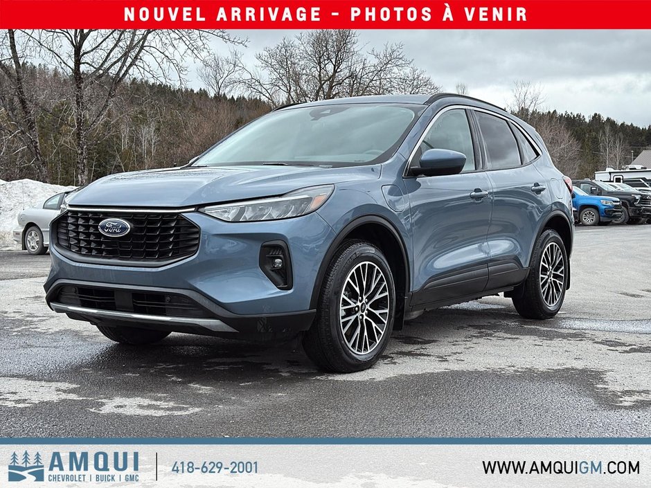 Ford Escape PHEV 2024 à Amqui, Québec - w940px