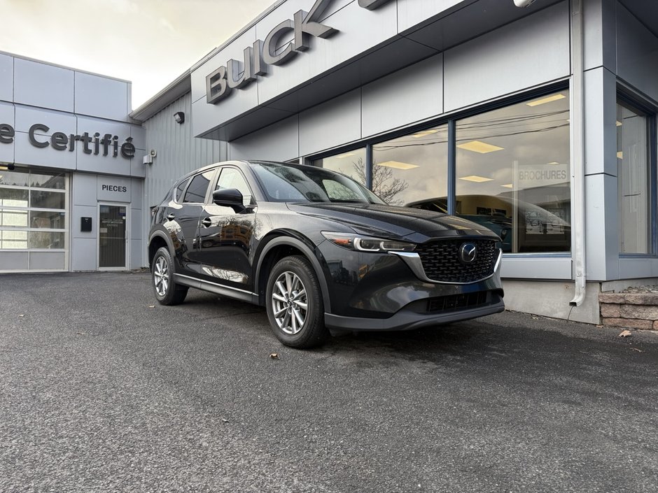 Mazda CX-5 gs 2022 à Amqui, Québec - w940px