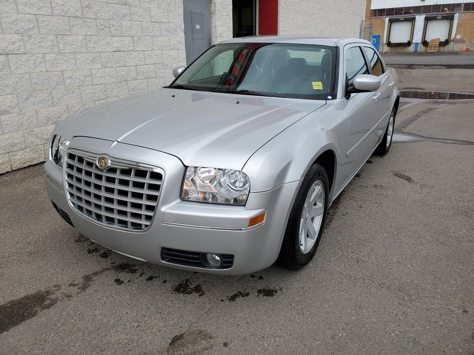 Regina Honda | 2005 Chrysler 300 300 3.5L V6 | #314783A