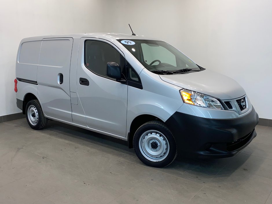 2018 nissan nv200