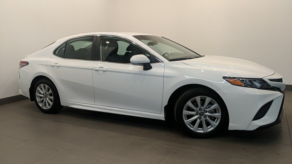 Bmw Regina 2019 Toyota Camry 4 Door Sedan Se Leather 5j0034