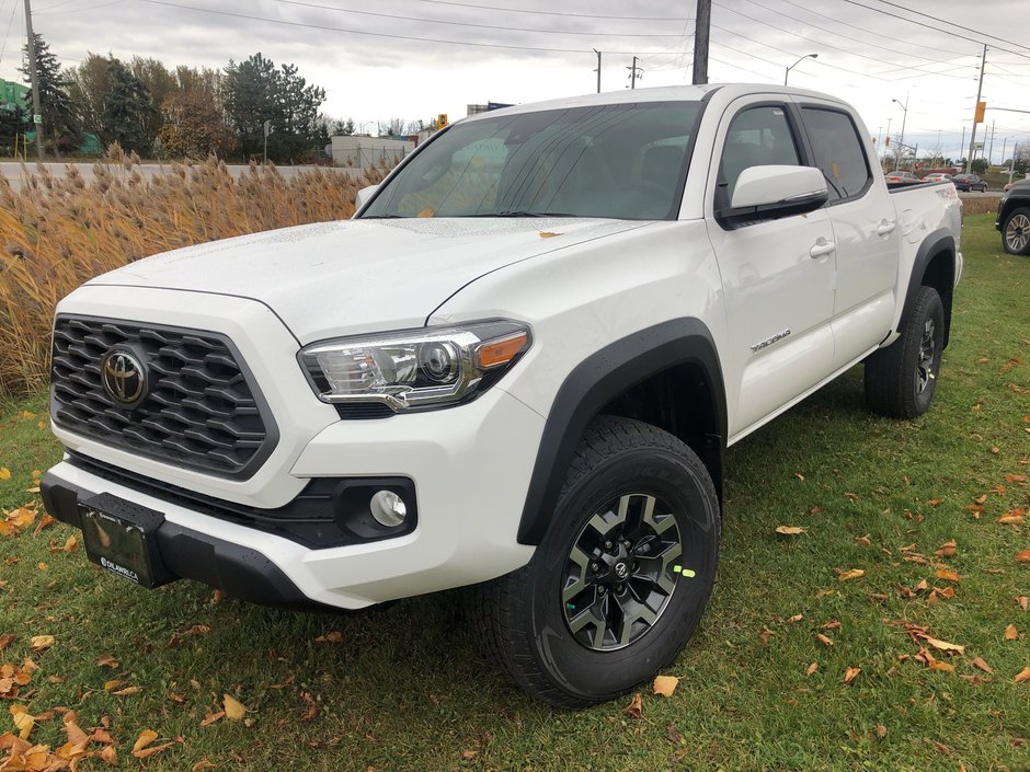 Bolton Toyota | 2020 Toyota Tacoma 4x4 Double Cab Short Bed V6 6A