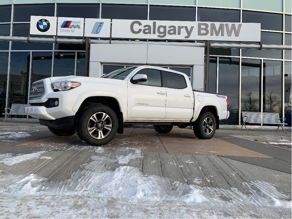 Calgary BMW | 2017 Toyota Tacoma TRD Sport | #P7336A1