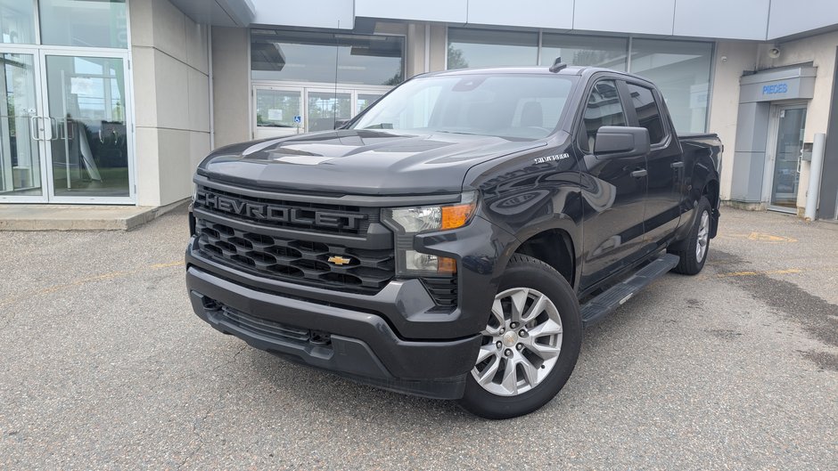 Chevrolet Silverado 1500 Custom 2022 à Magog, Québec - w940px