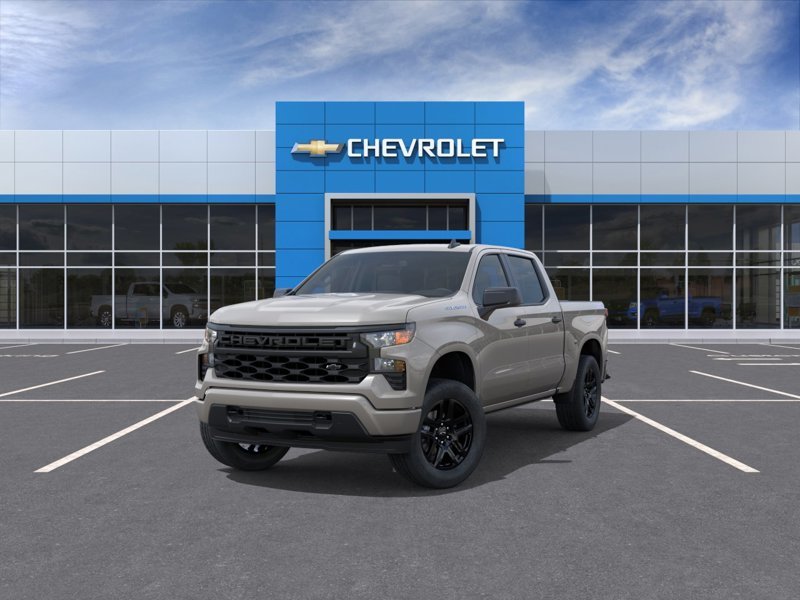 Chevrolet Silverado 1500 Custom 2026 à Magog, Québec - w940px