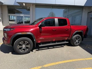 2023 GMC Canyon AT4 in Magog, Quebec - w940px