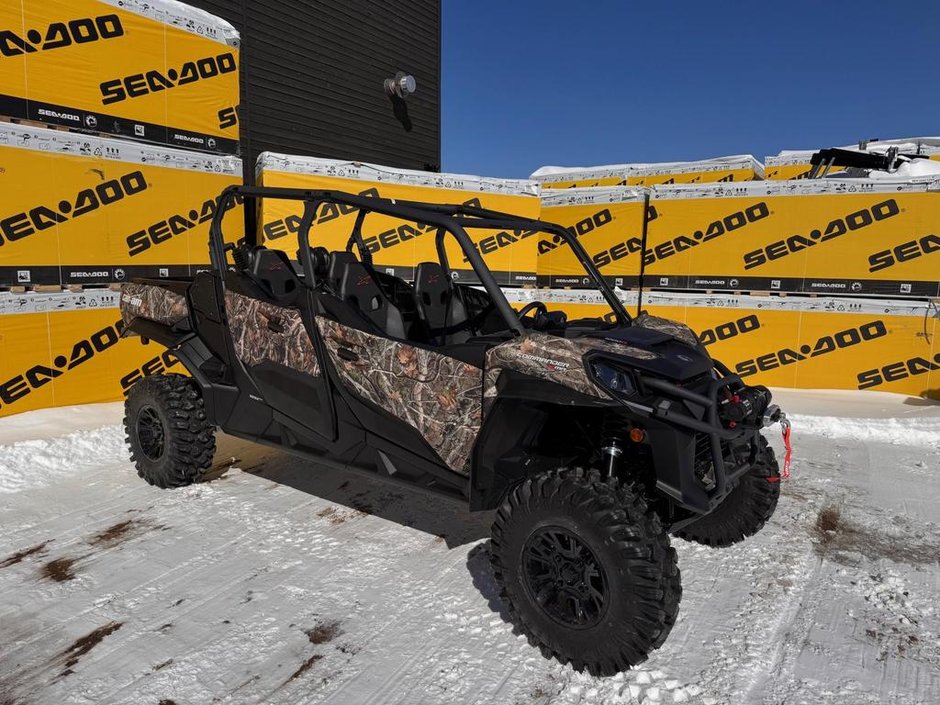 2024 Can-Am COMMANDER MAX XMR 1000 X-MR in Charlemagne, Quebec