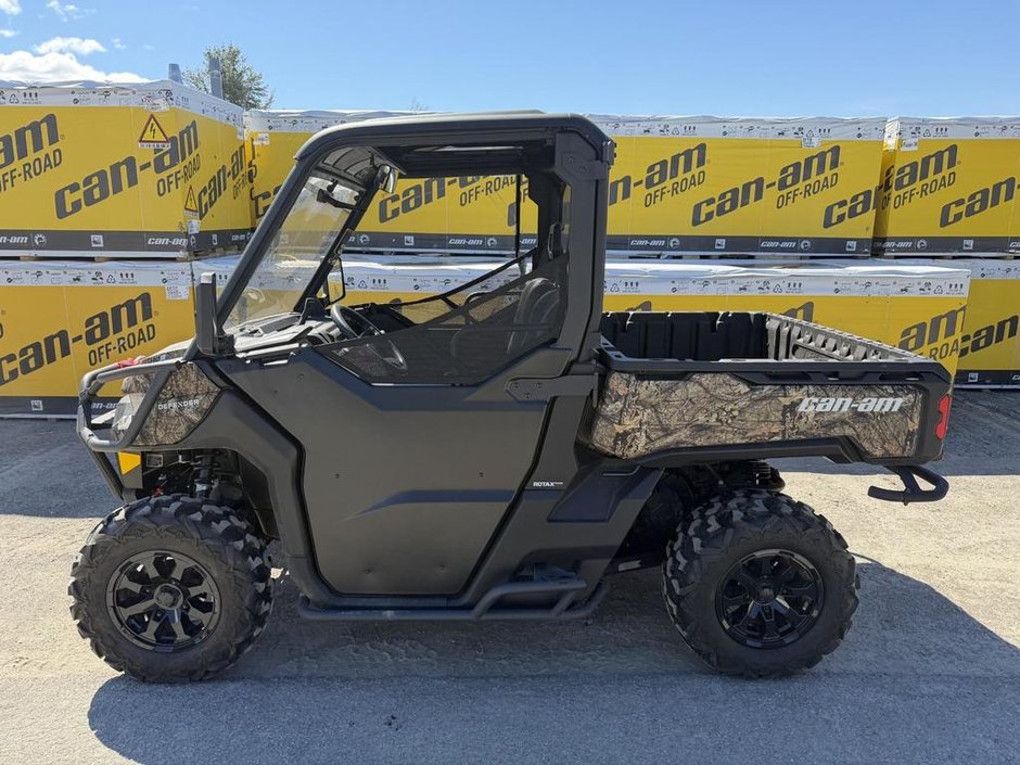 2023 Can-Am DEFENDER HD9 XT in Charlemagne, Quebec