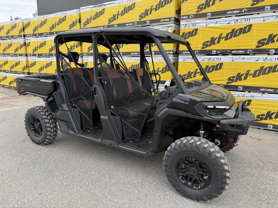 Can-Am DEFENDER MAX LONE STAR HD11  2026 à Charlemagne, Québec