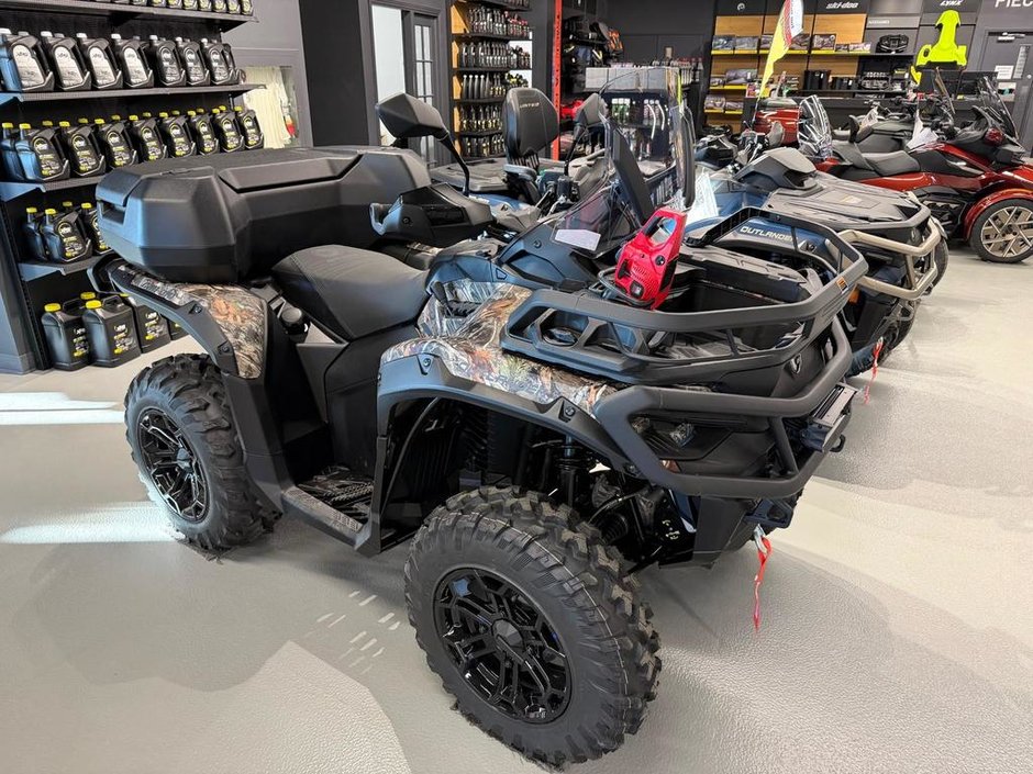 Can-Am OUTLANDER 850 XT  2025 à Charlemagne, Québec