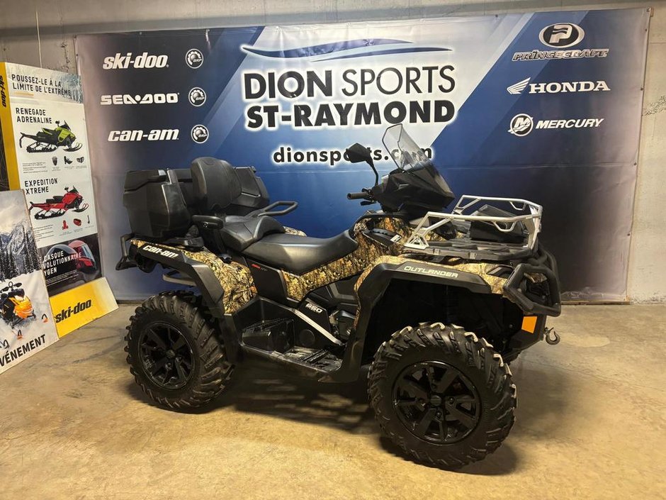 2022 Can-Am OUTLANDER MAX 650XT in Charlemagne, Quebec