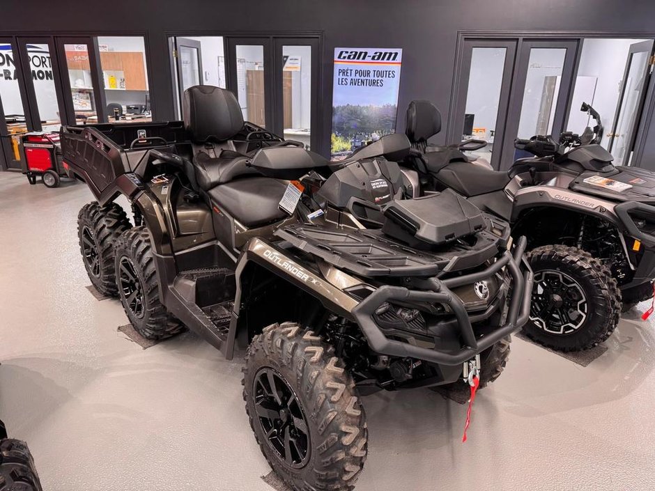 Can-Am Outlander Max 6x6 XT 1000  2025 à Charlemagne, Québec