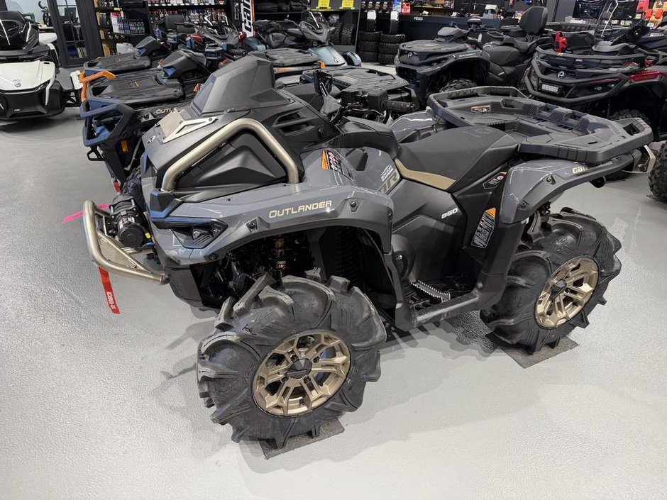 Can-Am OUTLANDER XMR 850 X-MR  2026 à Charlemagne, Québec