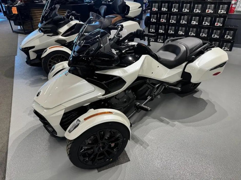 2024 Can-Am SPYDER F3-T SE6 F3 in Charlemagne, Quebec