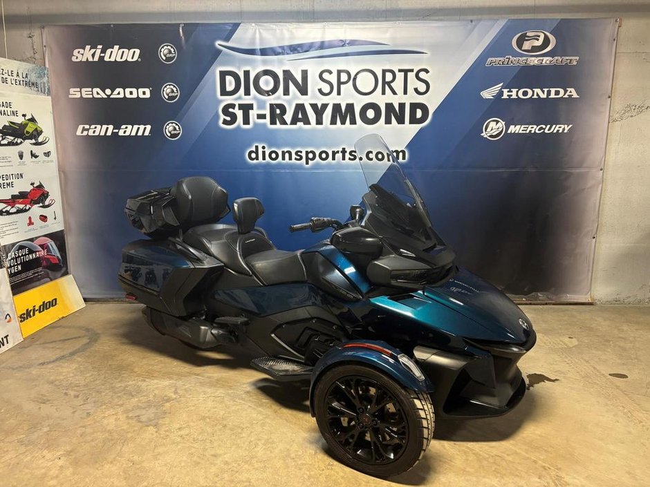 Can-Am SPYDER RT LIMITED (SE6)  2023 à Charlemagne, Québec