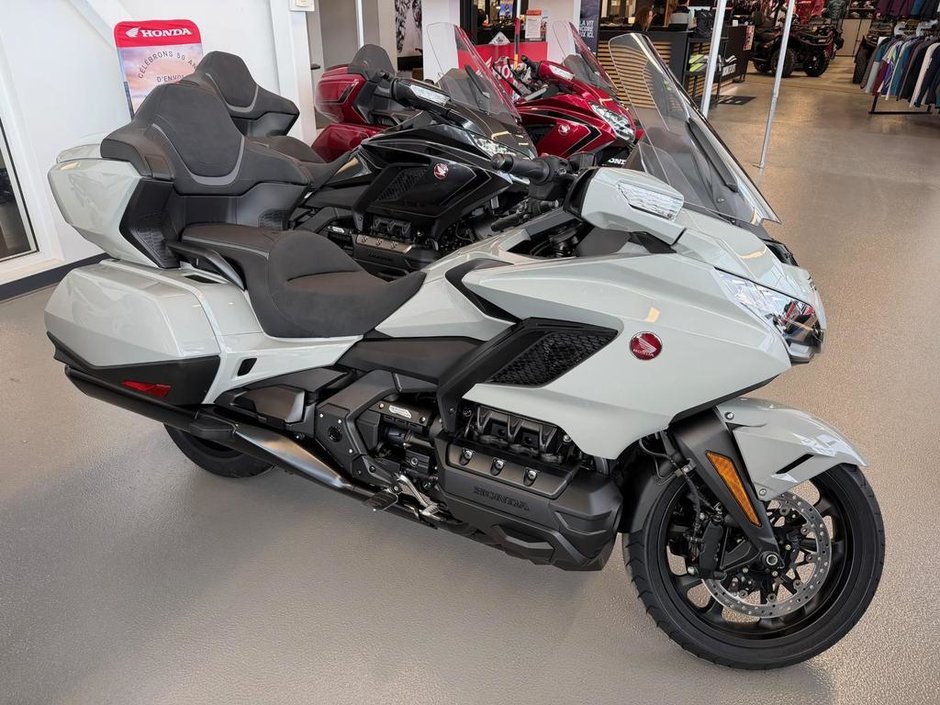 Honda GoldWing 1800 DCT Tourer Gold Wing  2026 à Charlemagne, Québec
