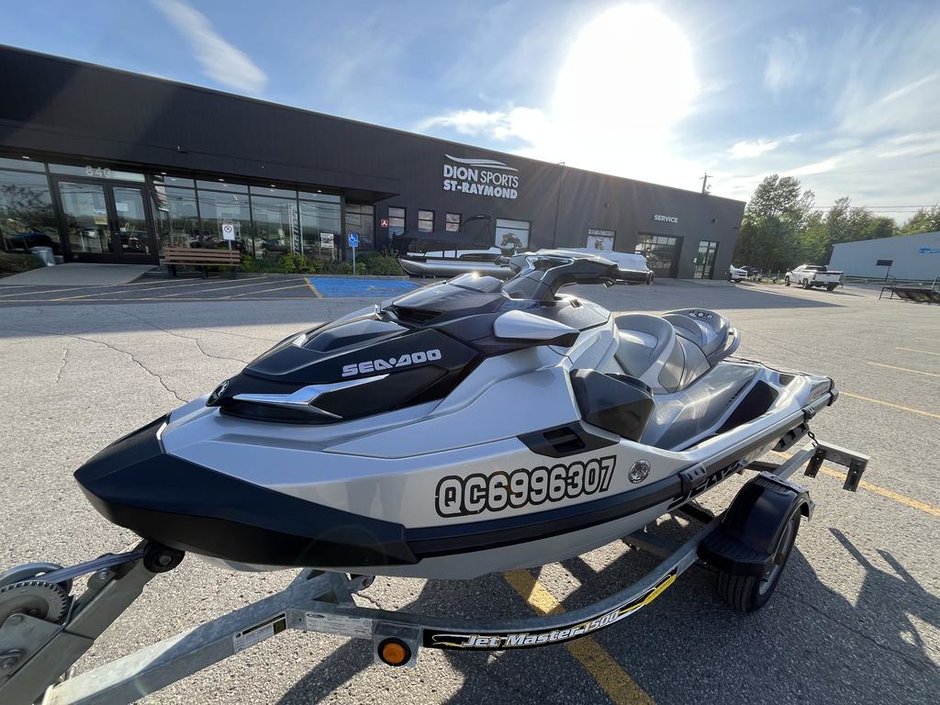 2020 Sea-Doo GTX 300 LIMITED in Charlemagne, Quebec