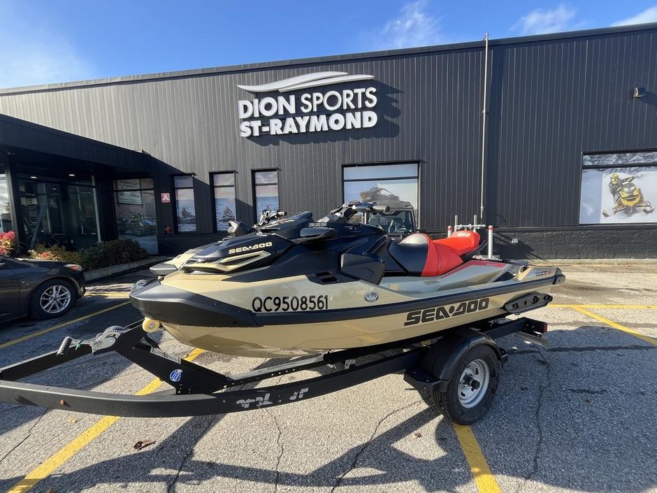 Sea-Doo RXT-X  325 RXT X  2025 à Charlemagne, Québec