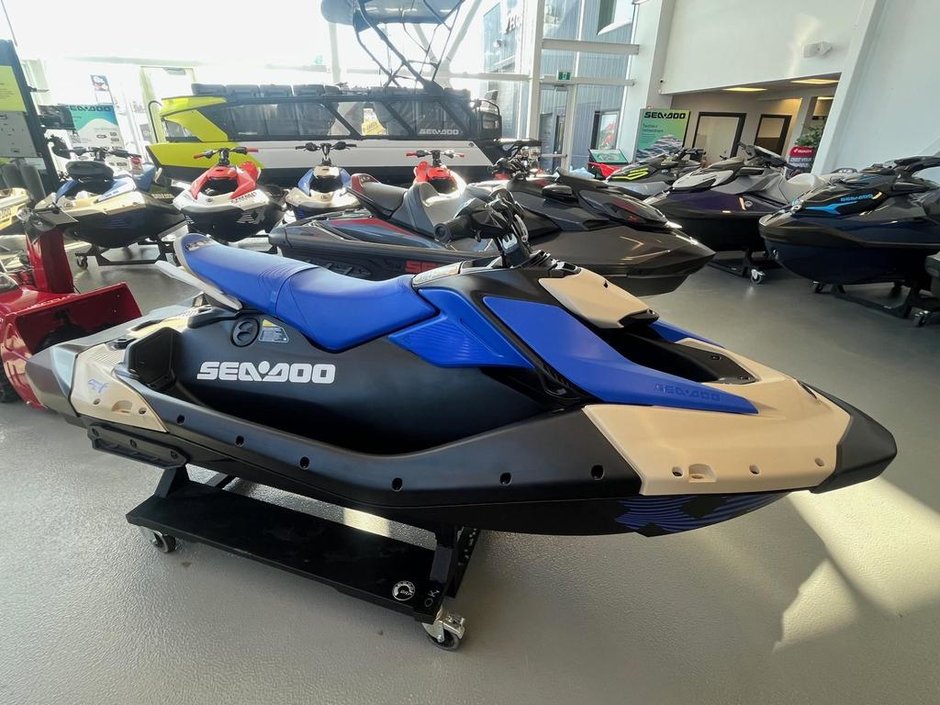 Sea-Doo SPARK TRIXX 3 PLACES  (Rabais de 1200$)  2025 à Charlemagne, Québec