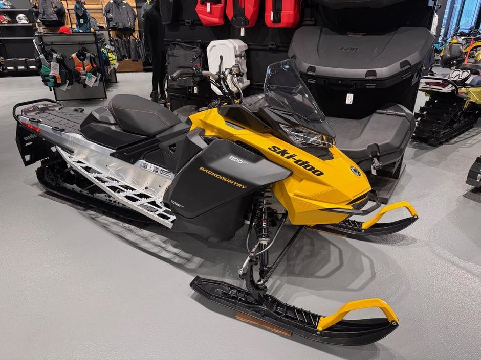 Ski-Doo BACKCOUNTRY SPORT 600 EFI 2  2024 à Charlemagne, Québec