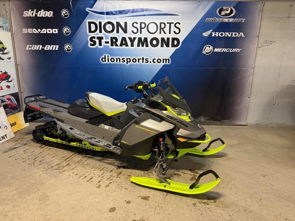 2023 Ski-Doo BACKCOUNTRY XR-S 850 XRS 154 in Charlemagne, Quebec