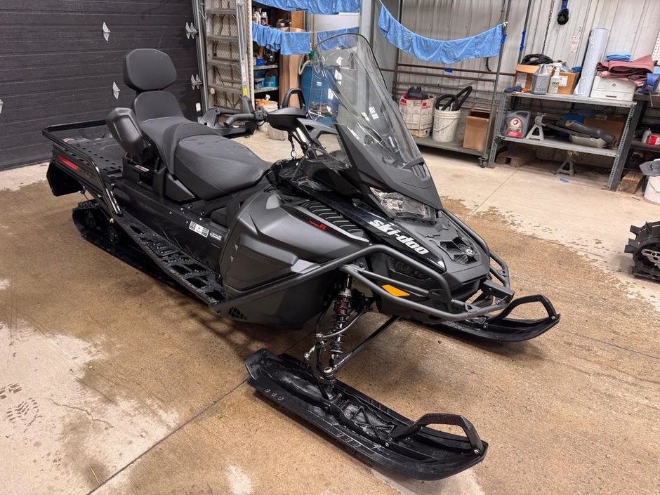 2024 Ski-Doo EXPEDITION LE 24 900 ACE TURBO R SWT in Charlemagne, Quebec