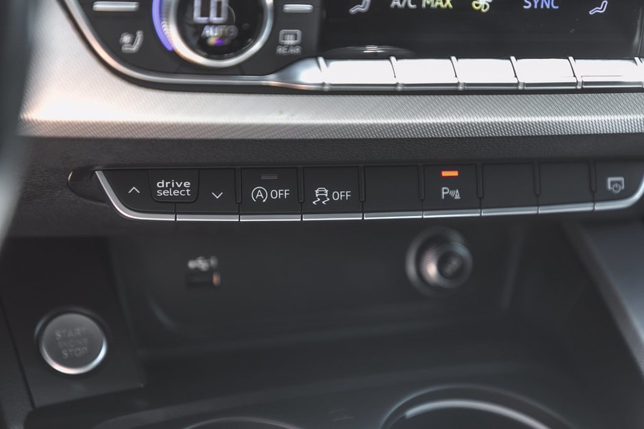 2018 Audi A4 Sedan Technik-37