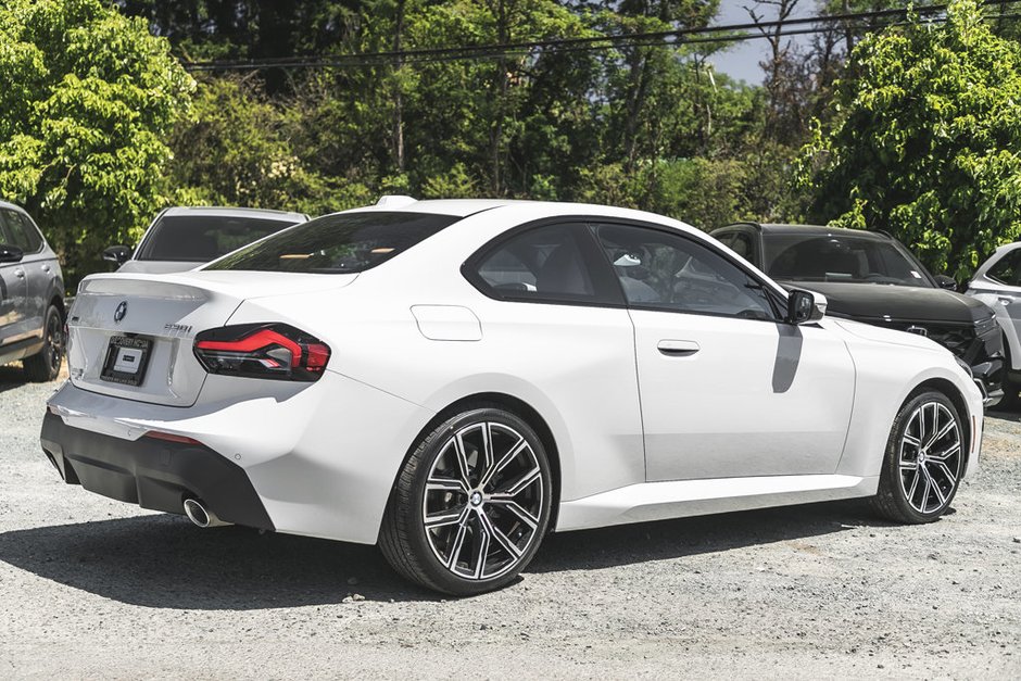 2024 BMW 2 Series 230i xDrive-8
