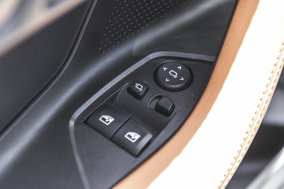 2024 BMW 2 Series 230i xDrive-16