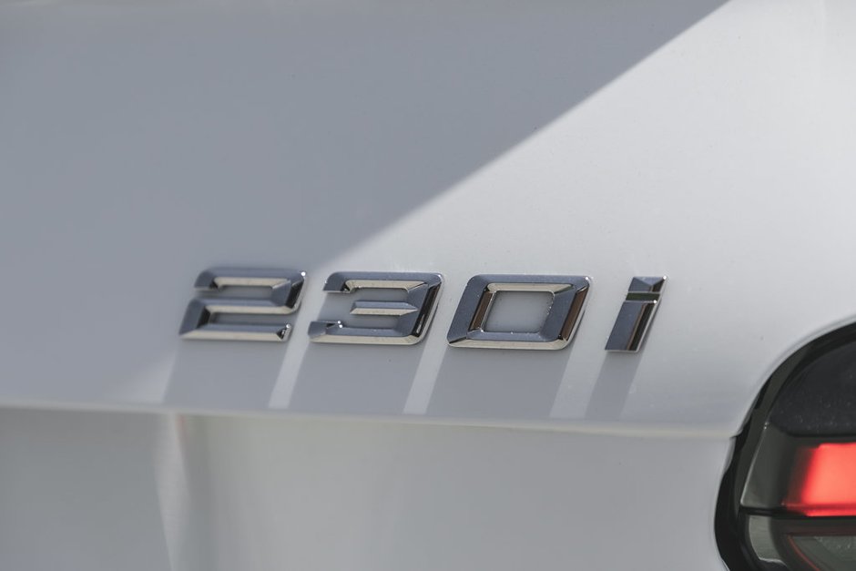 2024 BMW 2 Series 230i xDrive-10