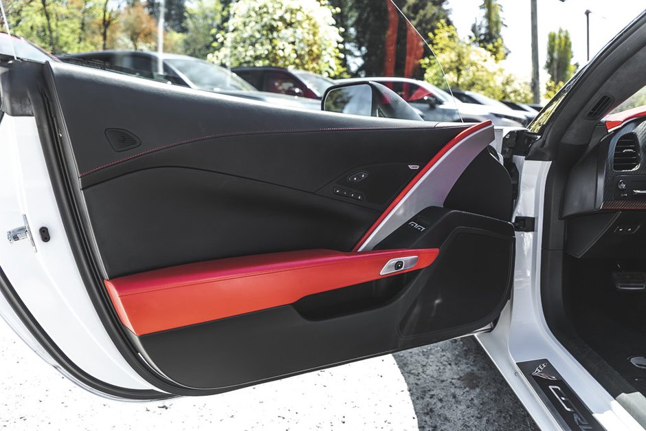 2015 Chevrolet Corvette Z51 3LT-35