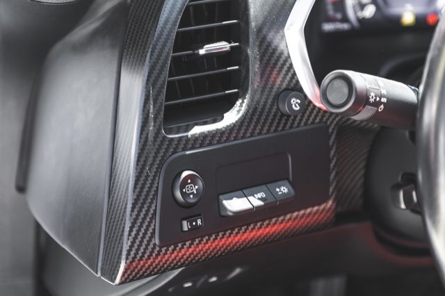 2015 Chevrolet Corvette Z51 3LT-41