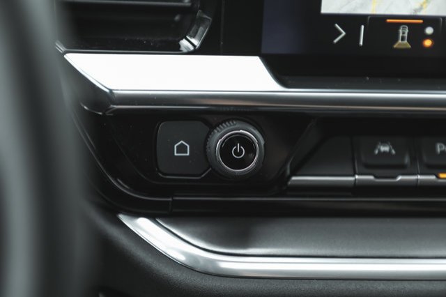 2026 Chevrolet Silverado 1500 High Country-40