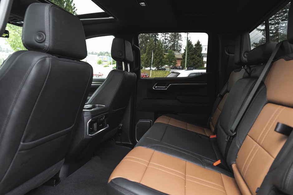 2026 Chevrolet Silverado 1500 High Country-28