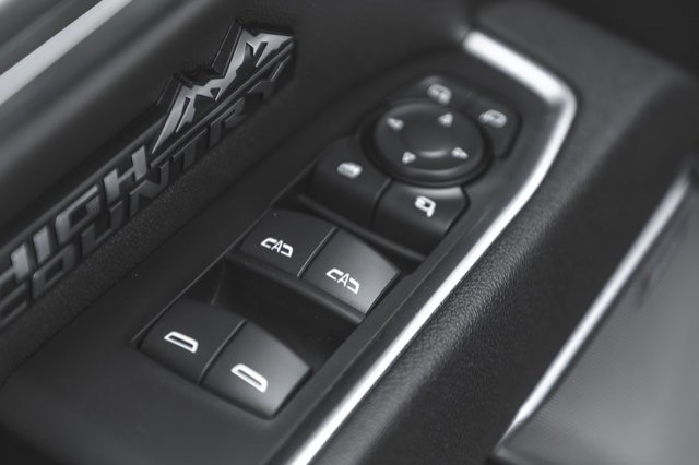 2026 Chevrolet Silverado 1500 High Country-22
