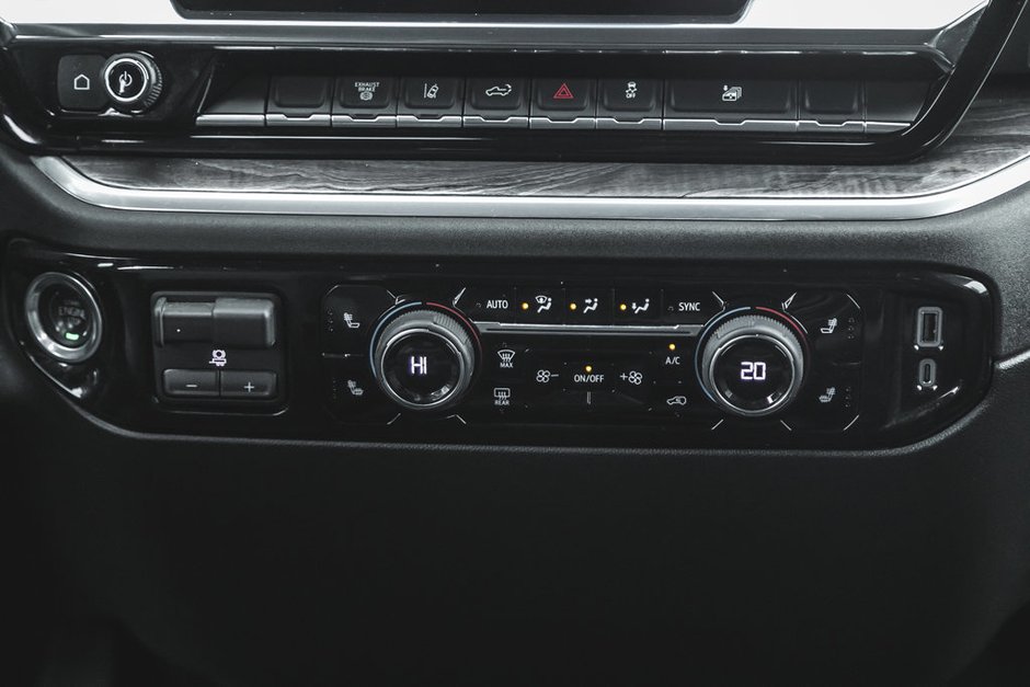2025 Chevrolet Silverado 3500HD LTZ-29