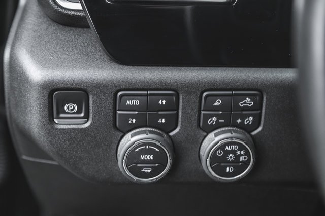 2025 Chevrolet Silverado 3500HD LTZ-31