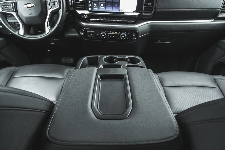2025 Chevrolet Silverado 3500HD LTZ-30