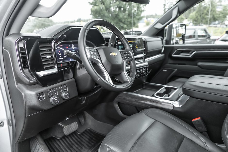 2026 Chevrolet Silverado 3500HD LTZ-21