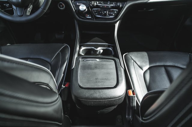 2024 Chrysler Pacifica Limited-28
