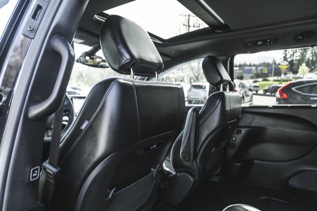 2024 Chrysler Pacifica Limited-21