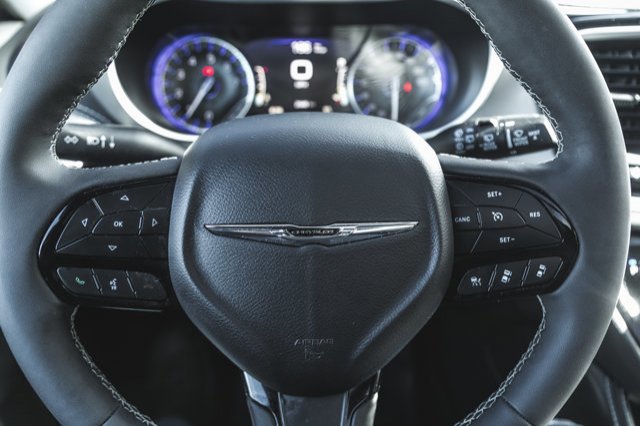2024 Chrysler Pacifica Limited-31