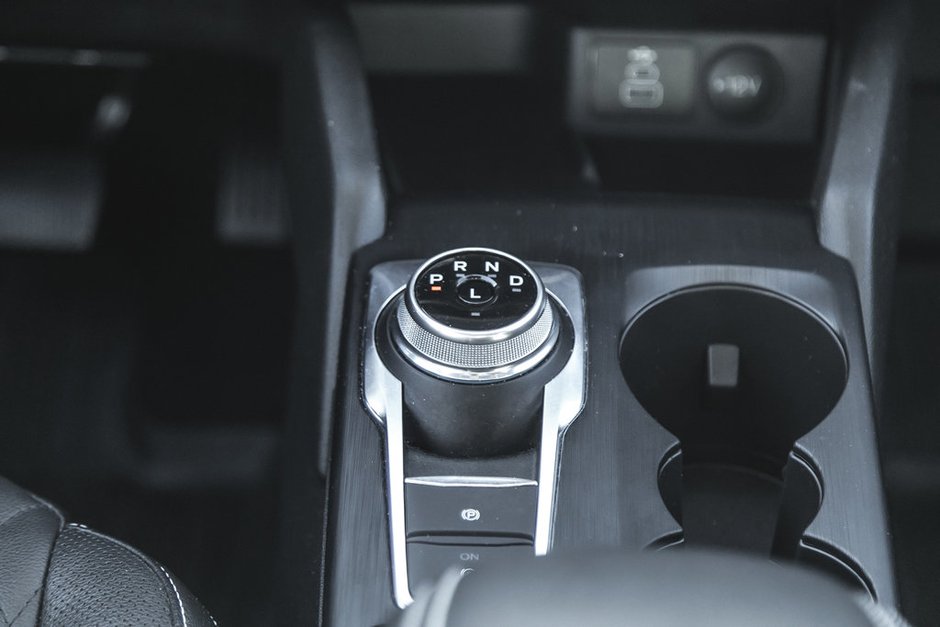 2024 Ford Escape PHEV-24