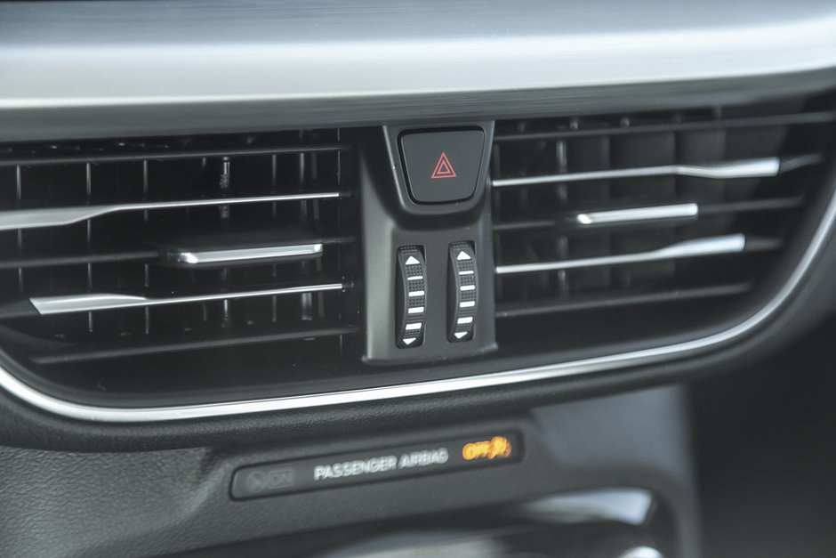 2024 Ford Escape PHEV-32