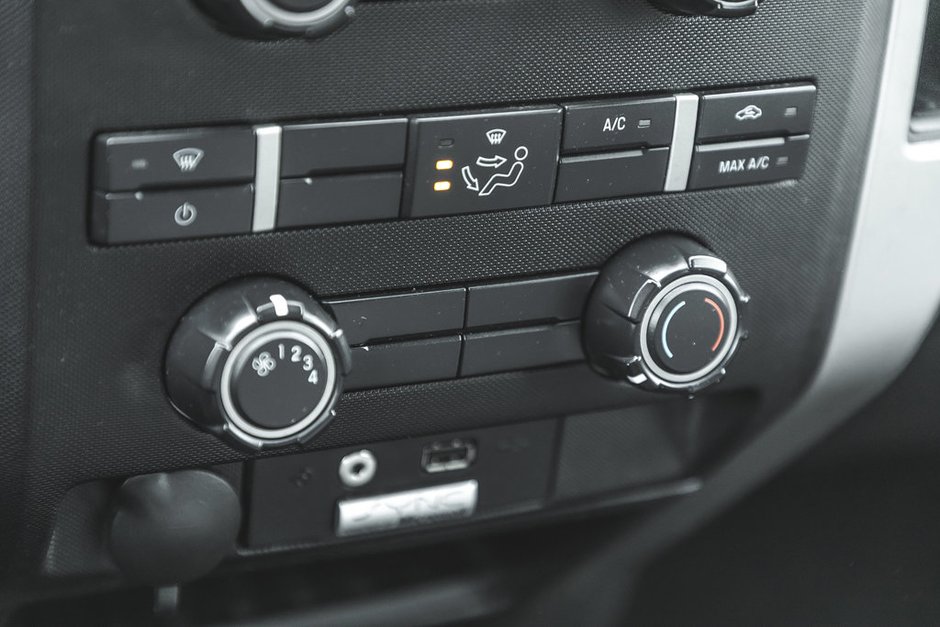 2014 Ford F-150-37