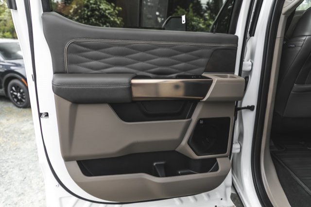 2025 Ford Super Duty F-350 SRW-37