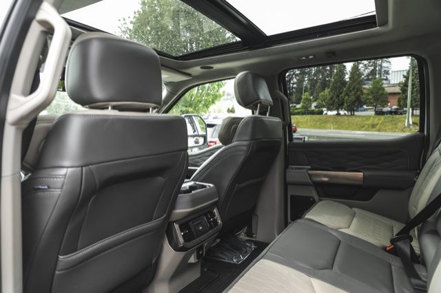2025 Ford Super Duty F-350 SRW-38